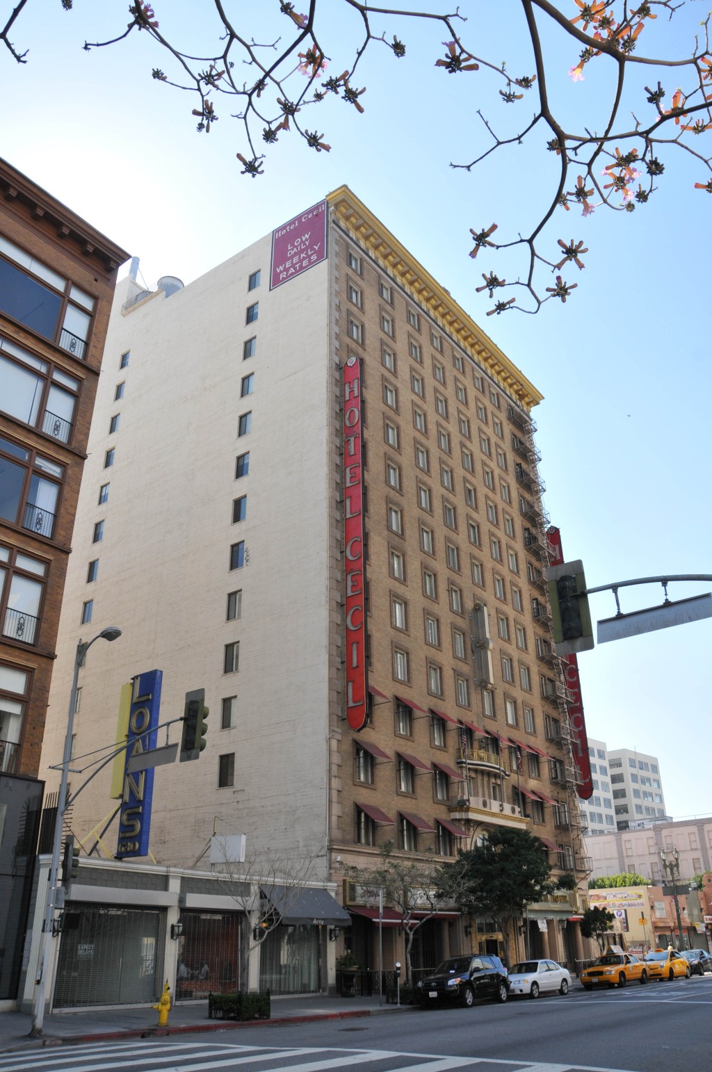 塞西尔酒店在洛杉矶市议会融资下,2019年改建为露宿者住房。 新华社资料图 塞西尔酒店在洛杉矶市议会融资下,2019年改建为露宿者住房。 新华社资料图