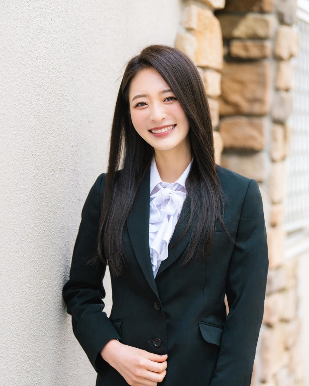 神谷明采笑容甜美。 IG@asa_kamiya 神谷明采笑容甜美。 IG@asa_kamiya