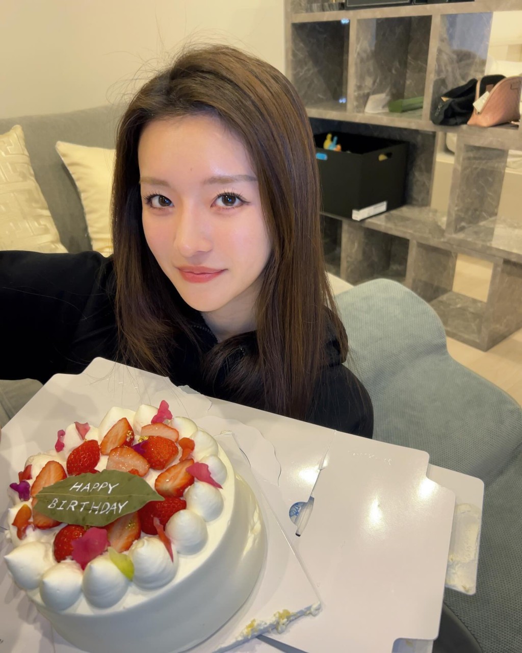 大姊五官较有英气。IG@asa_kamiya 大姊五官较有英气。IG@asa_kamiya