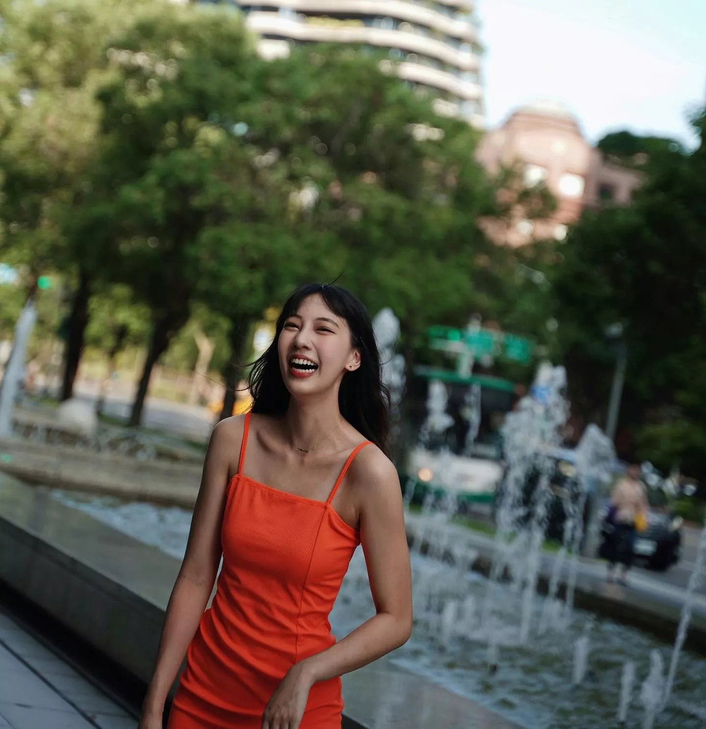 美女网红游澳洲遭4人围殴 还原恐怖过程：感受世界的可怕