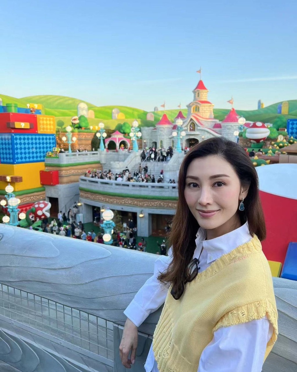 李嘉欣今日54岁生日。 李嘉欣今日54岁生日。