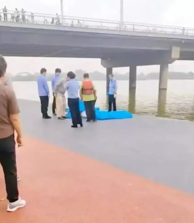 5天7跳！西安咸阳湖自杀密集 母亲捆绑幼子跳湖