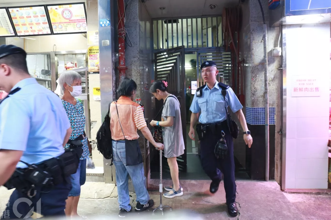 长照悲歌!香港60岁儿暴毙 82岁瘫母“活活饿死”