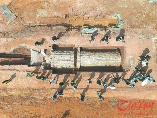 广州动物园挖出地下宫殿 惊见2100年古墓 保存完好