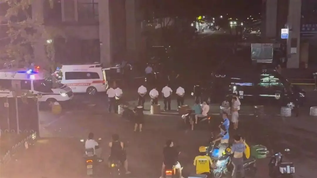 杭州一外卖员“单王”不幸猝死！目击者称其睡过桥洞...