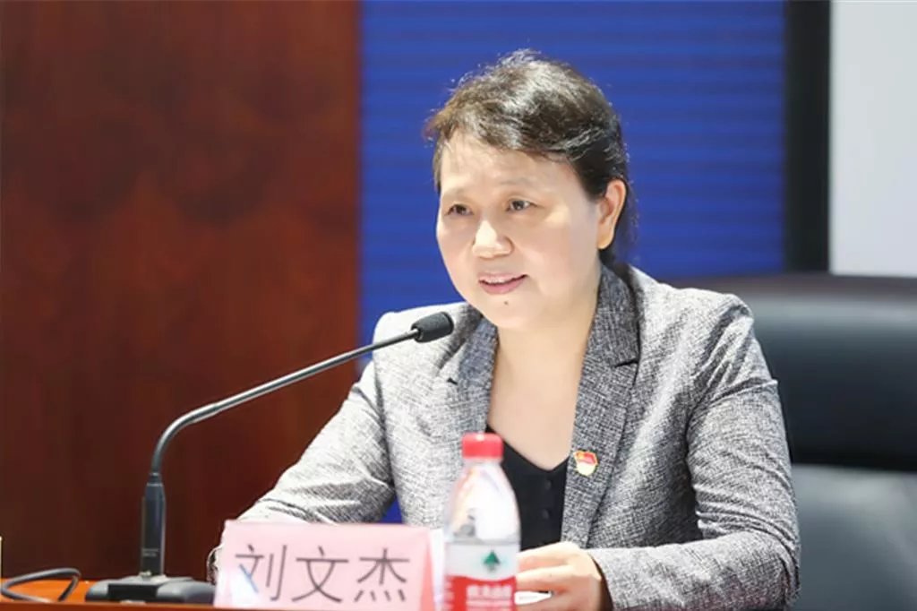 女财政厅长被绑扔下楼 警证实他杀 2嫌相继坠楼死