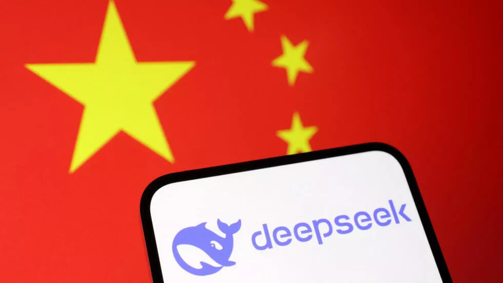 美股蒸发万亿 恐慌蔓延…投资者对巨大投入深刻质疑