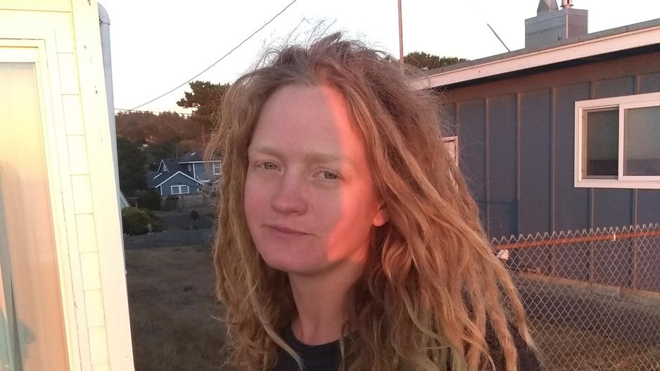 皇家骑警称，安伯·尼奇曼在其10米长的帆船于周四下午2点后不久在纳奈莫附近搁浅后被报告失踪。（提供）