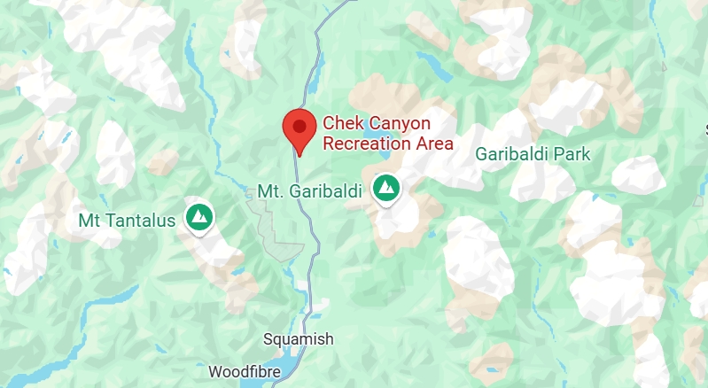 在Chek Canyon Recreational Area发生的绳索失足事故导致一名女性遇难，这是斯阔米什附近一个热门的攀岩地点，加拿大皇家骑警表示。(谷歌地图)