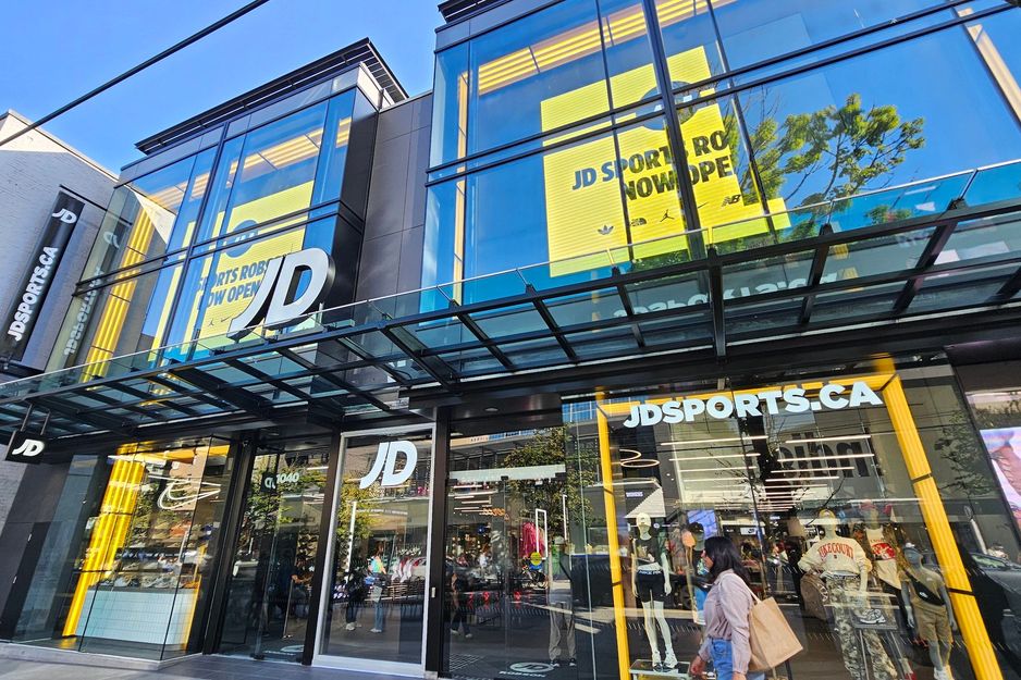 JD Sports在温哥华罗布森街开设旗舰店
