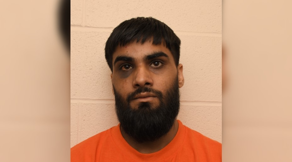 一名22岁的男子，名叫Shaheel，来自卑诗省的Delta，于7月15日在Surrey被捕，逮捕工作得到了Delta警察和加拿大皇家骑警的协助。照片来源：PRP。