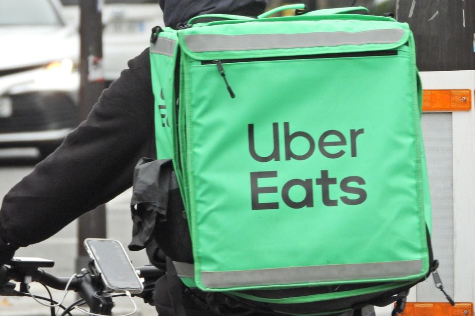 卑诗省男子在离奇的Uber Eats事件中冒充警察