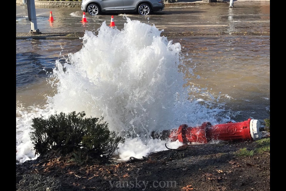 210417224048_fire-hydrant-knocked-over-by-car.jpeg