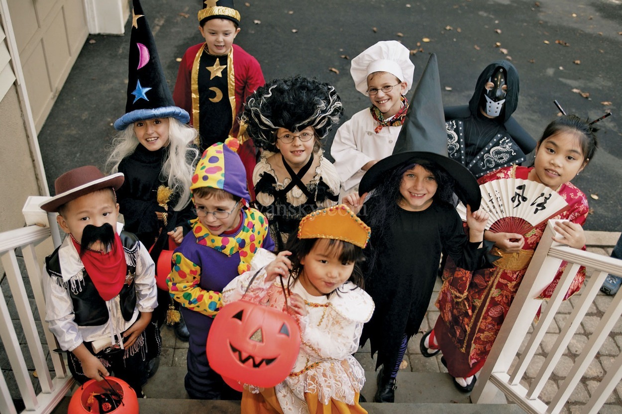 211103202331_Children-Halloween-costumes.jpeg