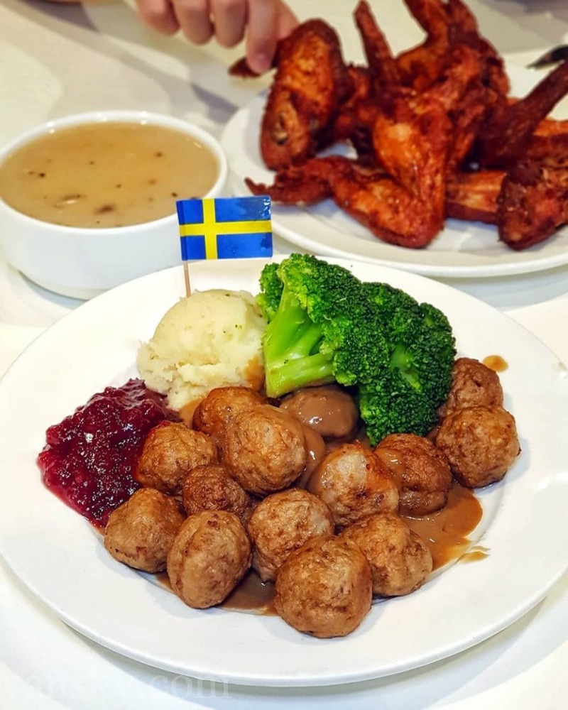 191202135454_IKEA-meatballs-900x1125.jpg