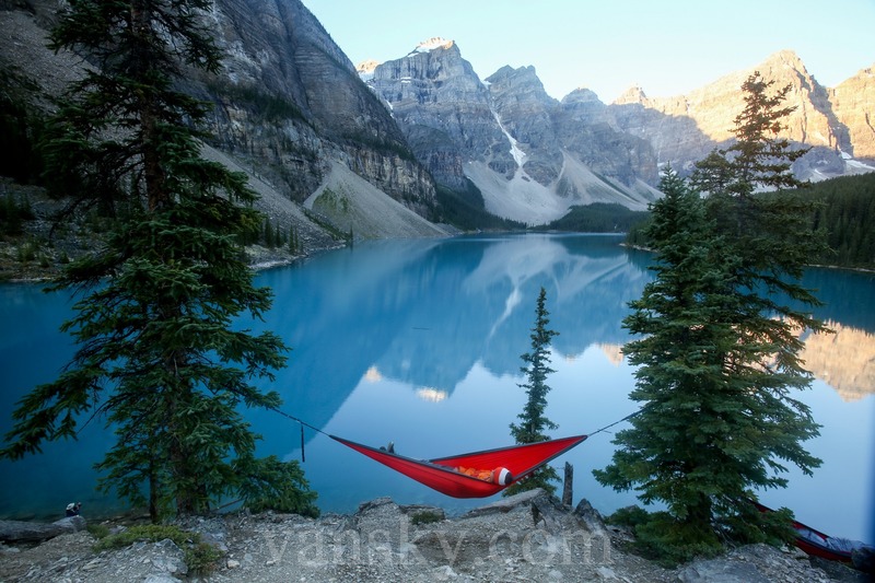 200105151121_hammock-moraine-lake-banff-national-park.jpg